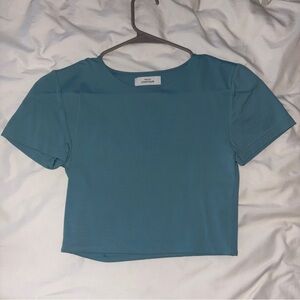 aritzia babaton contour cropped blue/teal top